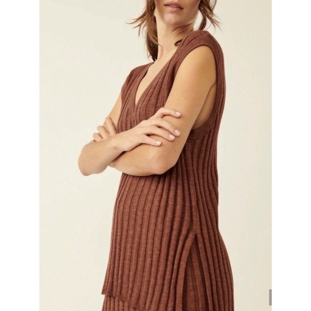 Free People Beach Linen Blend Ribbed Sweater Vest Sleeveless Small Cinnamon $108